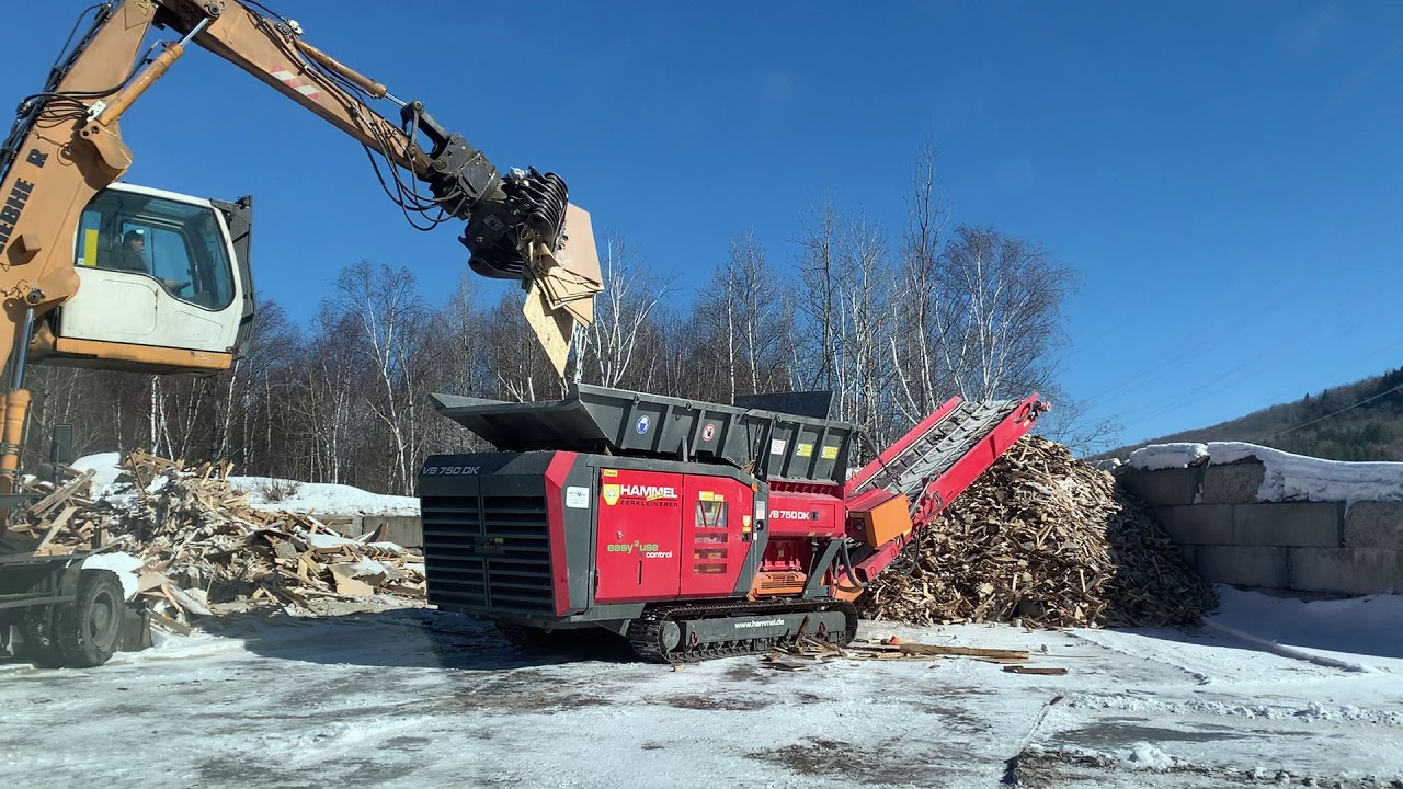Hammel VB 750 DK shredding wood