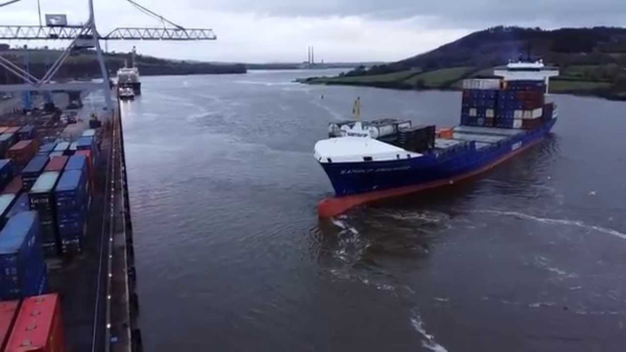 Container ship turning at berth