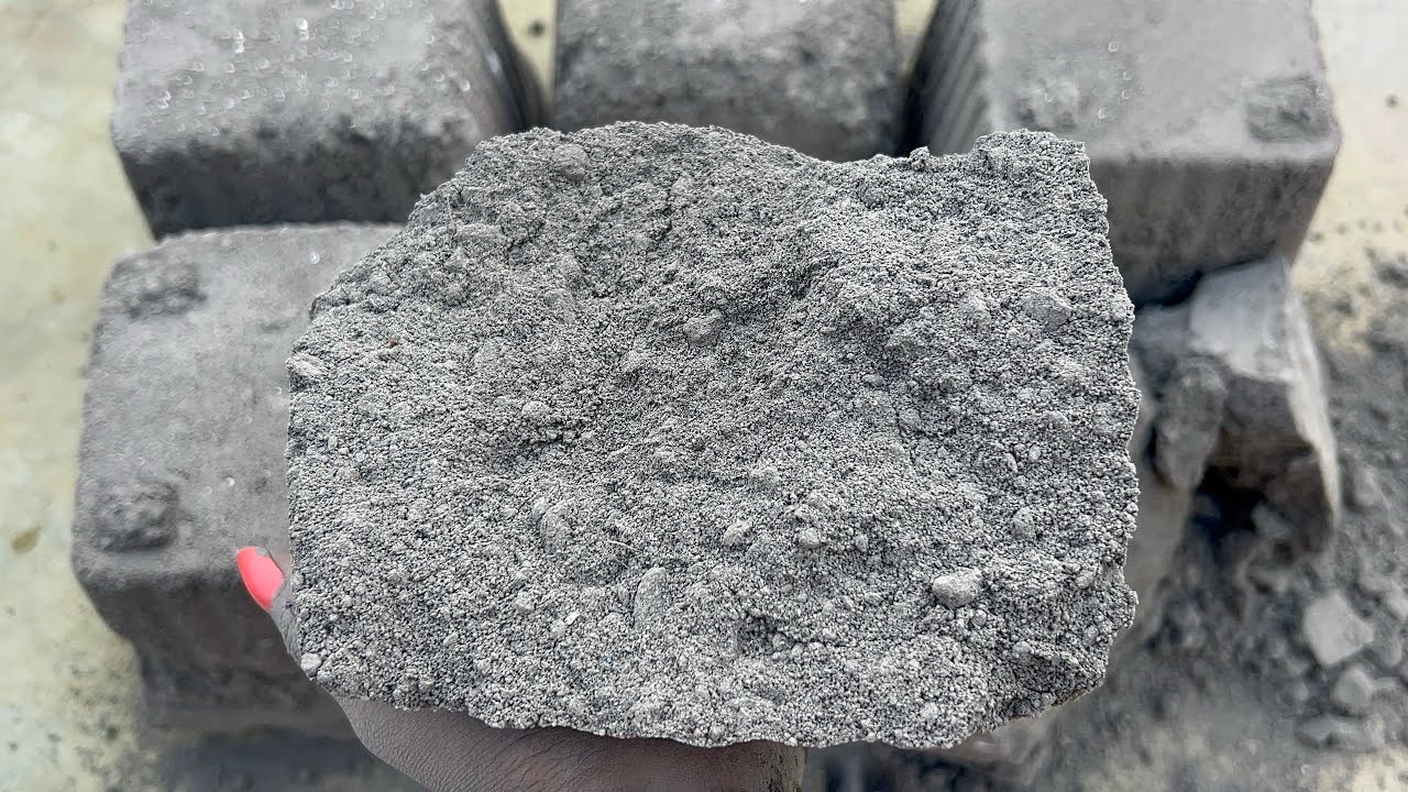 Dry floor crumbling gritty sand cement 