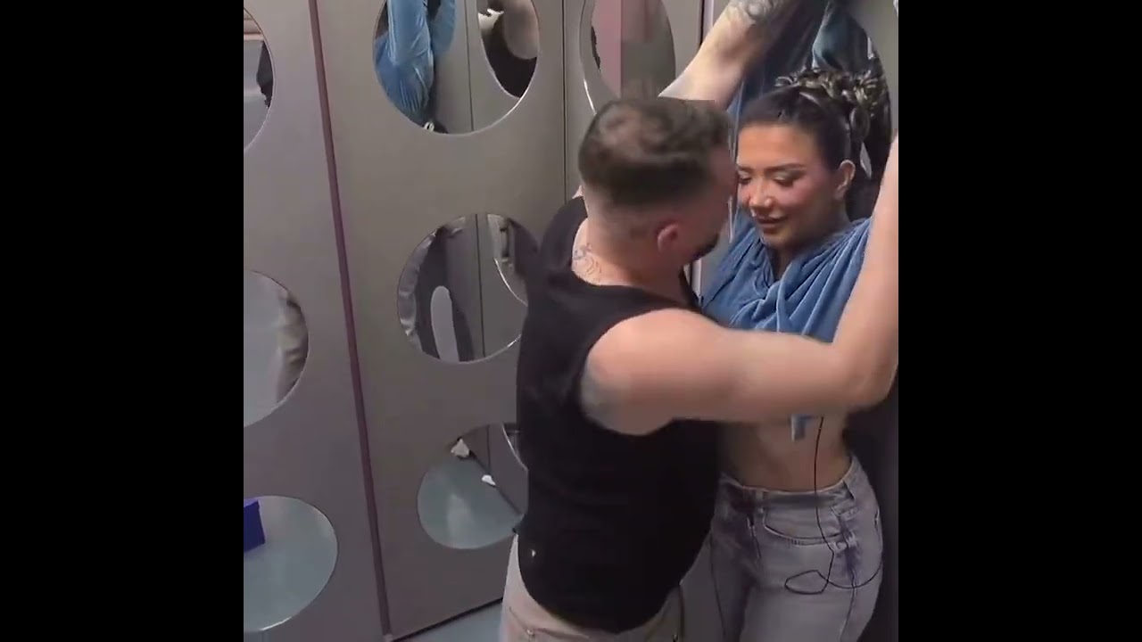 50shades of Olim 😂 @limhoti #limi #alba momente pasionante vetem ne #bbvk #bigbrothervipkosova 