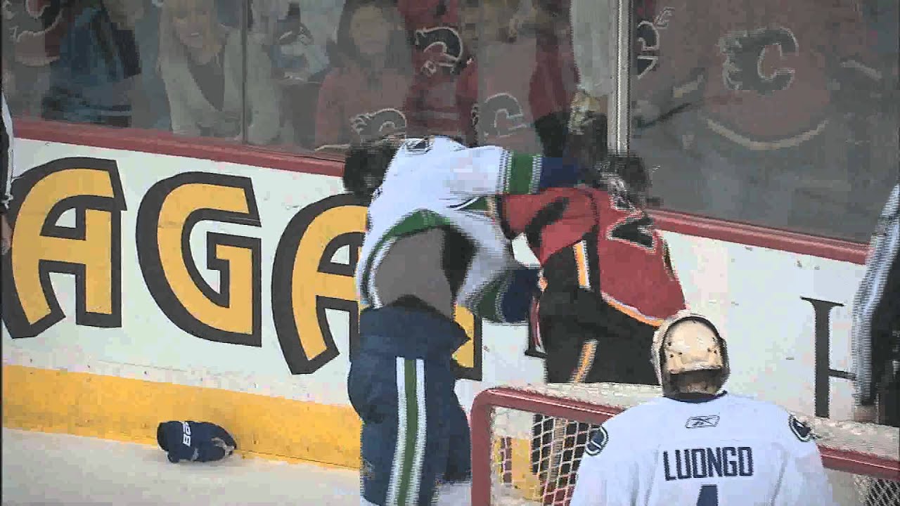 Kevin Bieksa - Shots Shots Shots