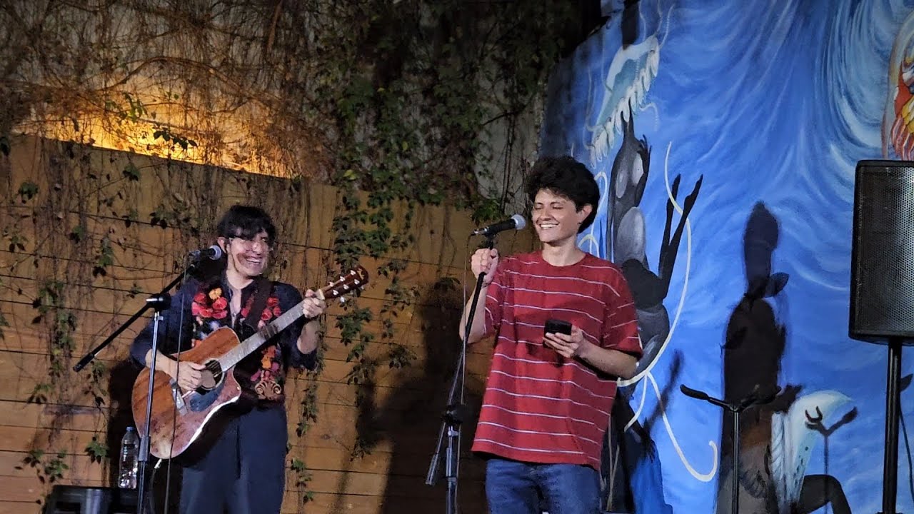 Aeroplanos-Mi sobrino memo y Sous-sol  en vivo