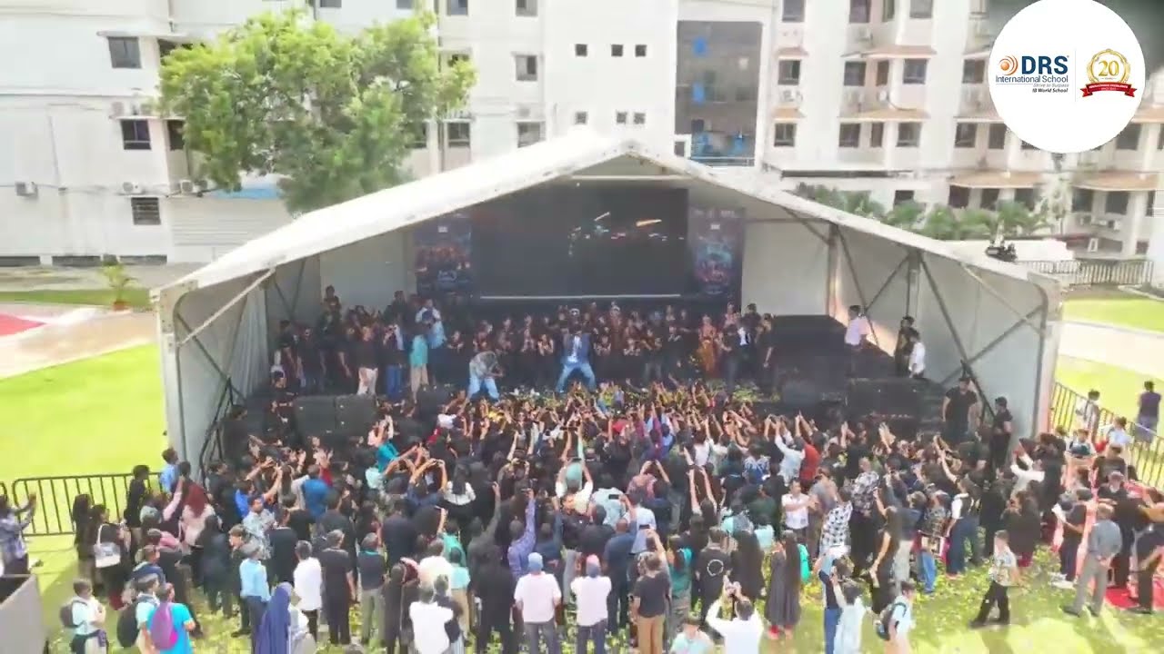 Karthik Aaryan Surprise Students at DRS International School | Bhool Bhulaiyaa 3 Promotions