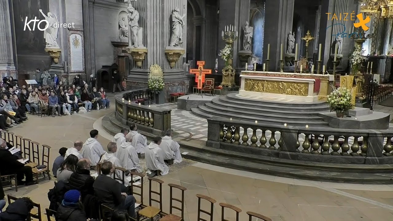Midday prayer in the church of Saint-Sulpice – international version