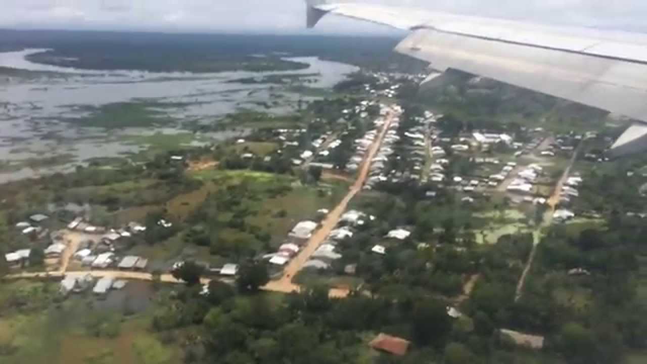 LIMA - IQUITOS Despegue y aterrizaje de avión
