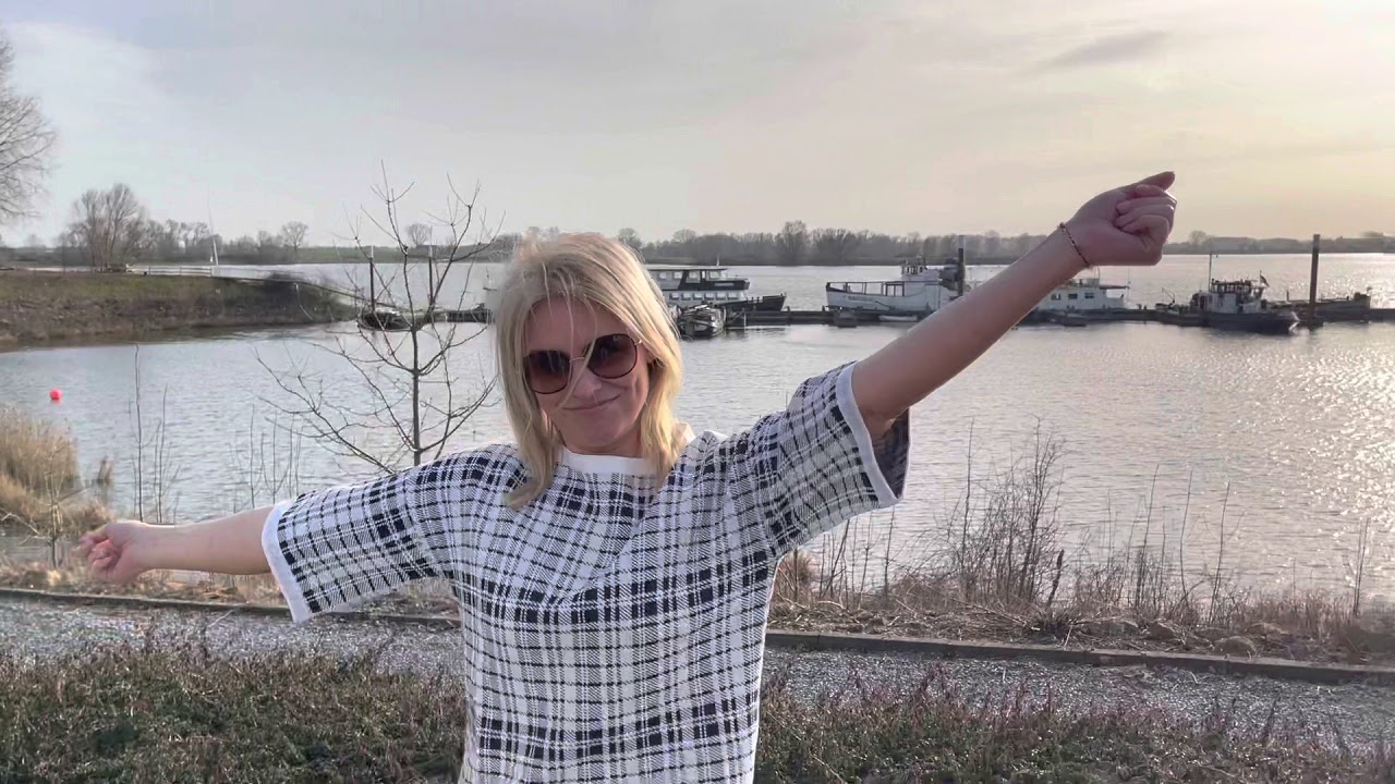 Pernille La Lau in Spring mood