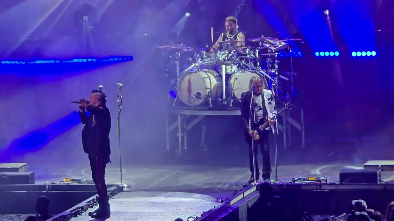 Three Days Grace - Pain