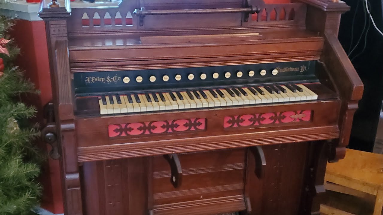 1882 Estey organ