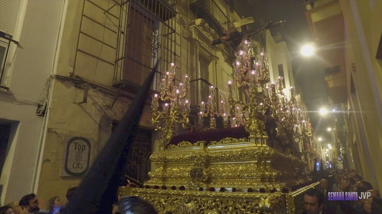 El Amor. Semana Santa, Sevilla 2017. 4K