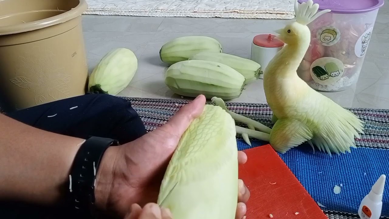 PEACOCK || Cara Membuat sayap Burung Merak #garnish #fruitcarving #carving