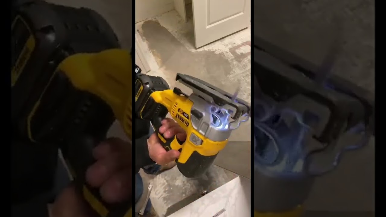 Changing the blade on a Jigsaw #jigsaw #saw #dewalt #tools #trending #shorts