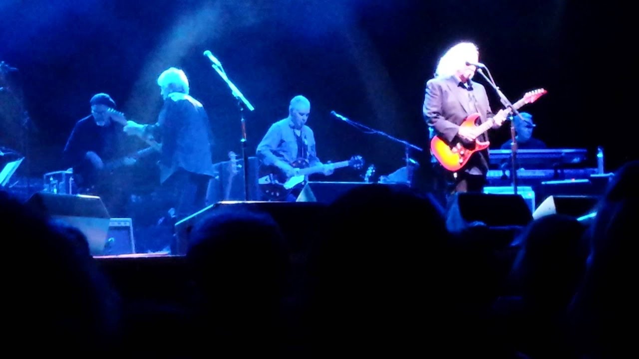Crosby, Stills & Nash
