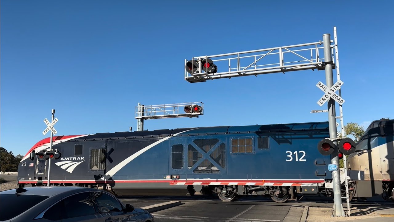 Amtrak 312 Coast Starlight Train #11 South - W. El Camino Avenue Railroad Crossing, Sacramento CA