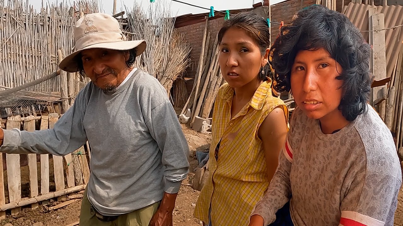 Visitamos al HOMBRE que VIVE SOLO con sus 2 HIJAS:  DON ANDRES Recibe más AYUDA