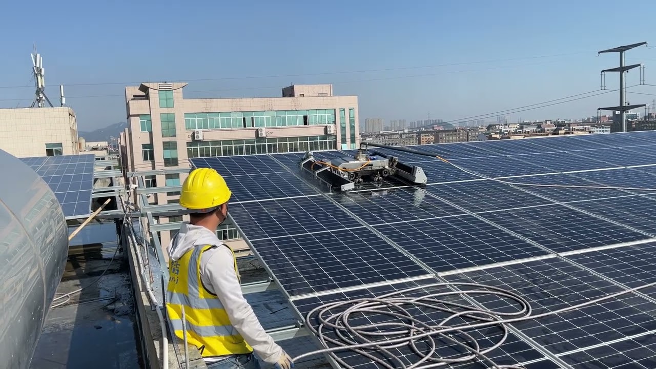 Self drive technology PV clean robot.#pvcleanrobot #pvcleaning #pvcleaner #solarcleaner #solarclean