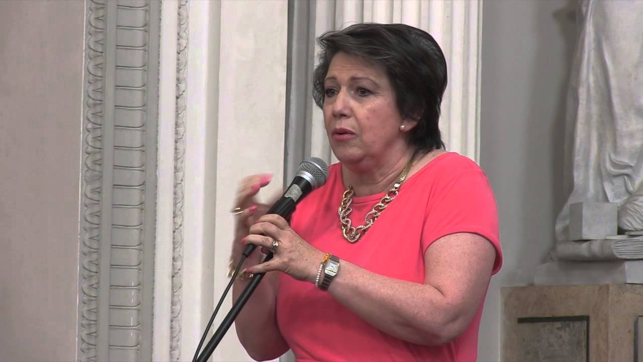 CUANDO LOS HIJOS MANDAN, Josefina Vázquez Mota en la FIL Minería 2015