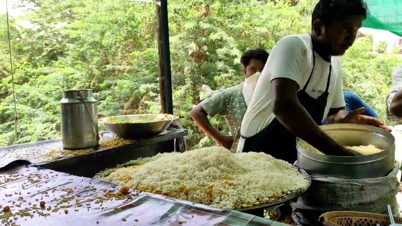 one the best test chana pulav in Lunawada, enjoy the live Chana pulav video, comments me how test ?