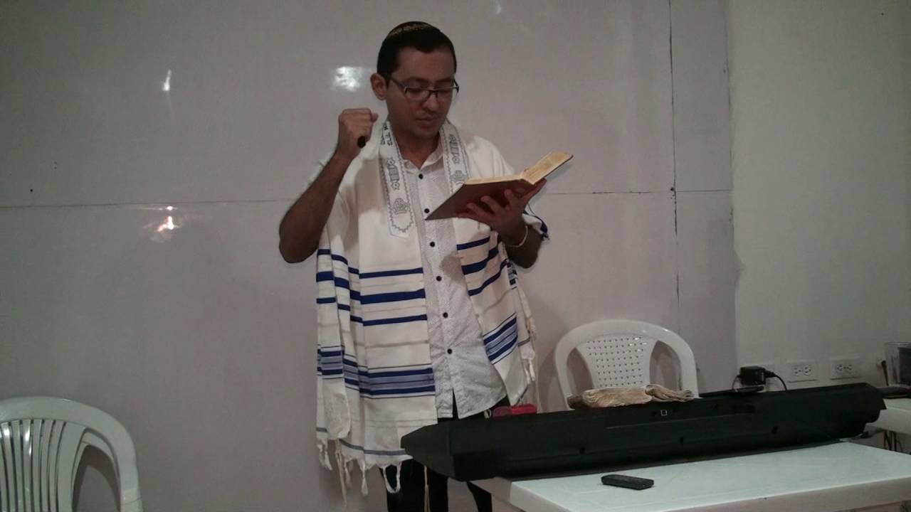 Parashat Vayélej - y andó Dt cap 31:1-30  Yehoshúa' va delante de nosotros