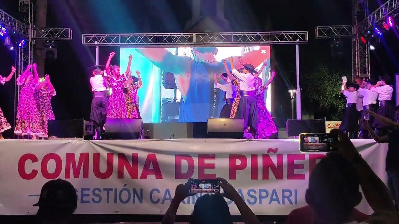 Piñero celebra,presentación Academia Pago de los Arroyos 