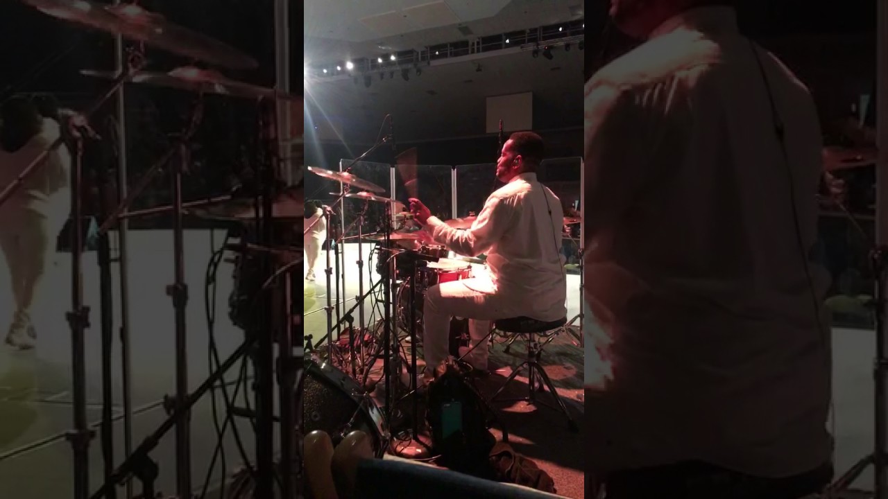 Tasha Cobbs 