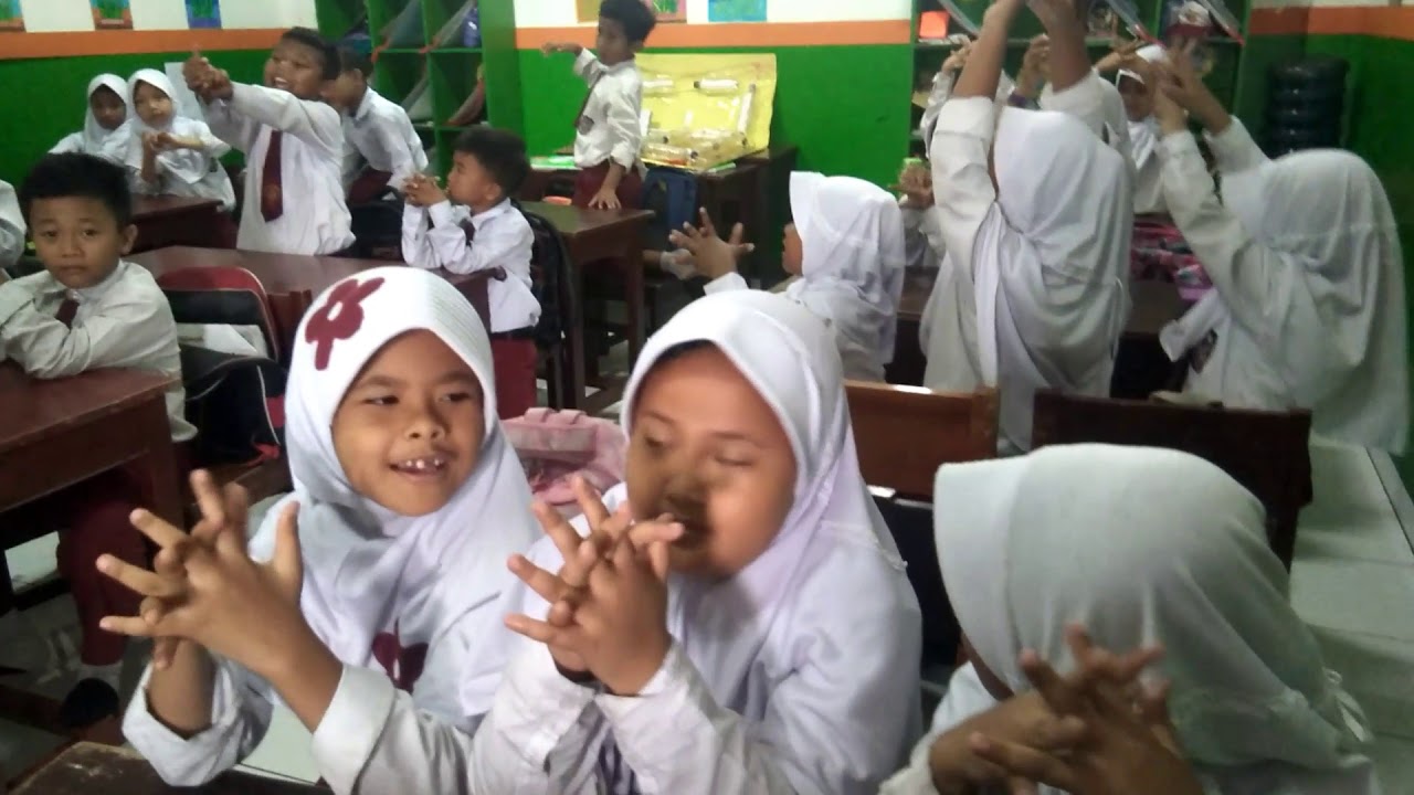 Penyuluhan Kegiatan UKS SD "Mencuci Tangan" | PGSD UMT 2019
