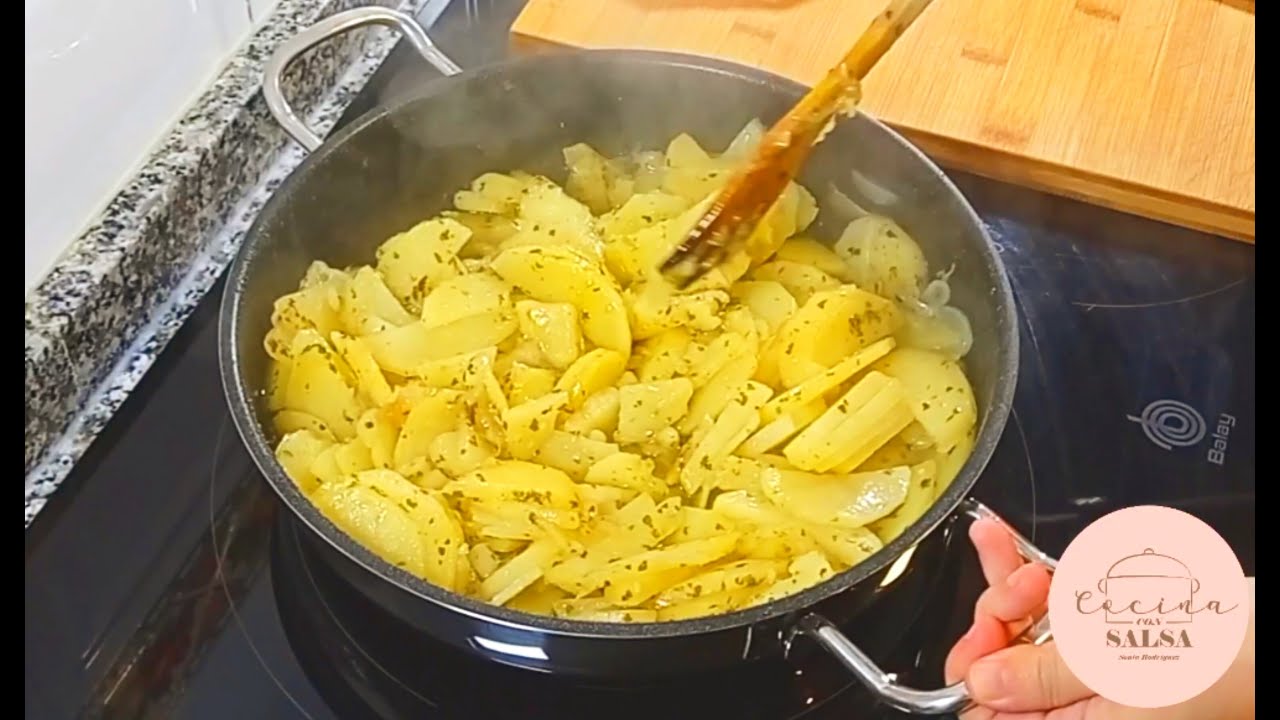 En cuanto pruebes a preparar así las patatas no querrás hacer más patatas fritas. Te encantarán!!
