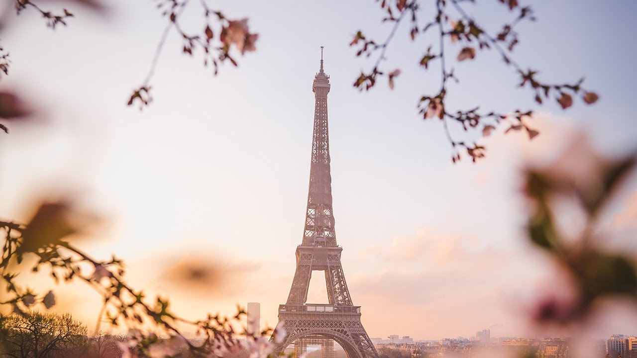 Wayne Jones &ndash; La Vie en Rose | Classical Romantic Love | No Copyright Music