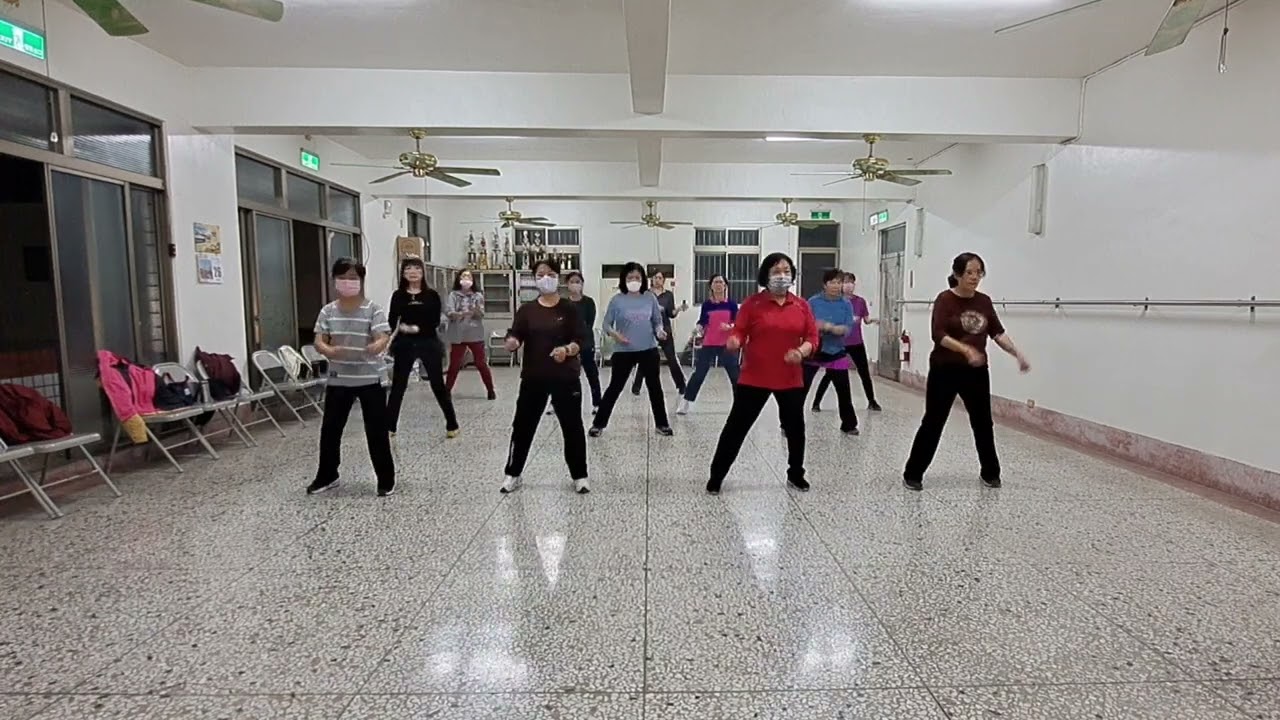 015 不要停-廣場舞｜健身操｜有氧運動｜潮流舞｜爵士舞｜尊巴舞（指導老師：黃鈺媄）