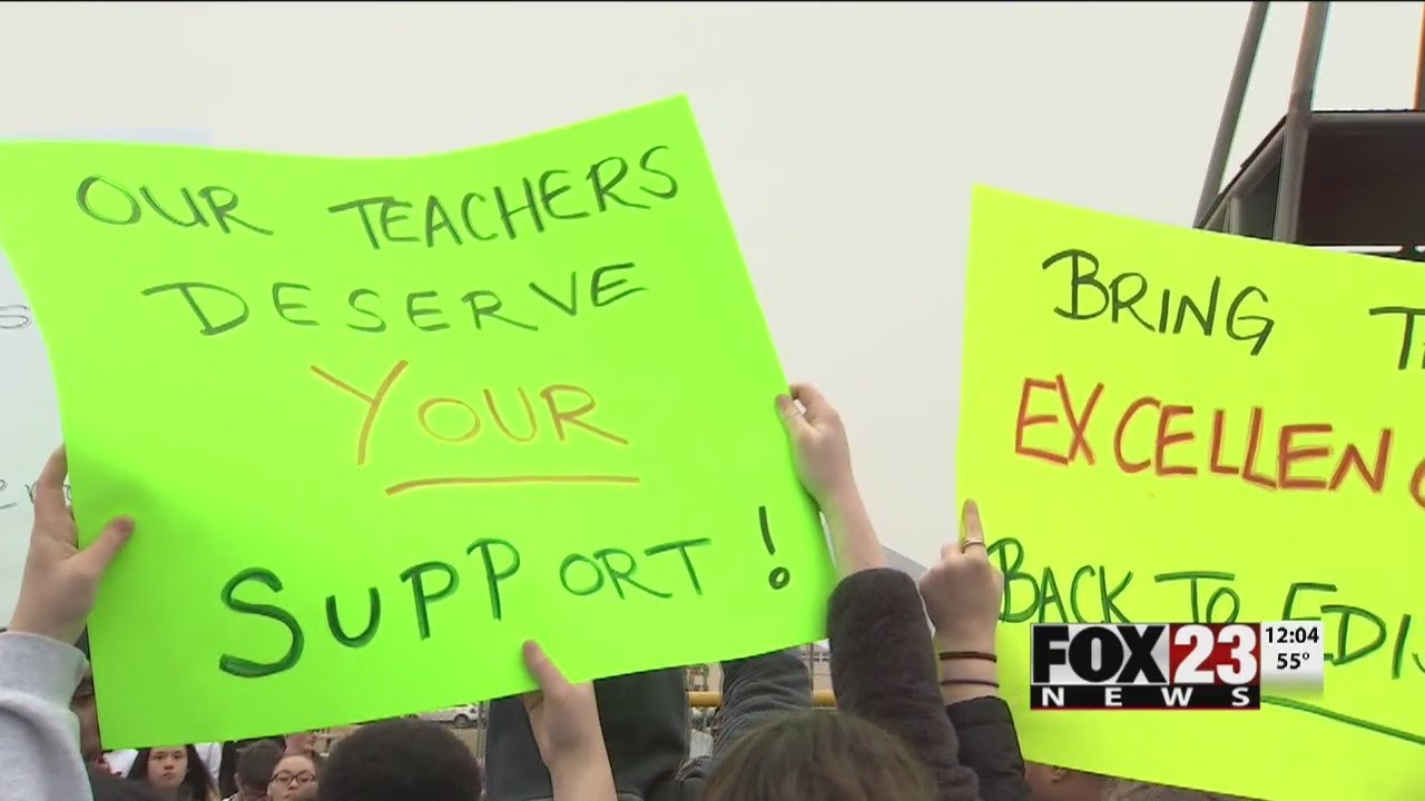 VIDEO: Edison students organize protests over teachers, administrators