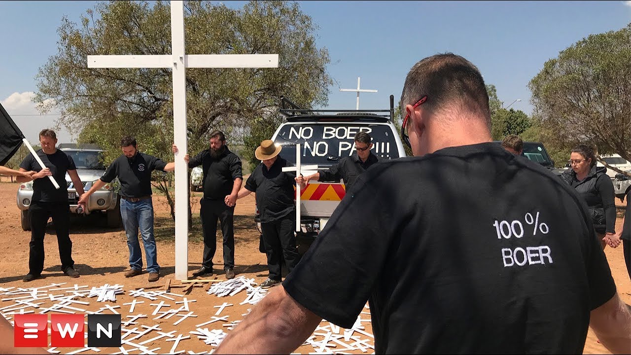 Farmers gather at Voortrekker Monument for #BlackMonday