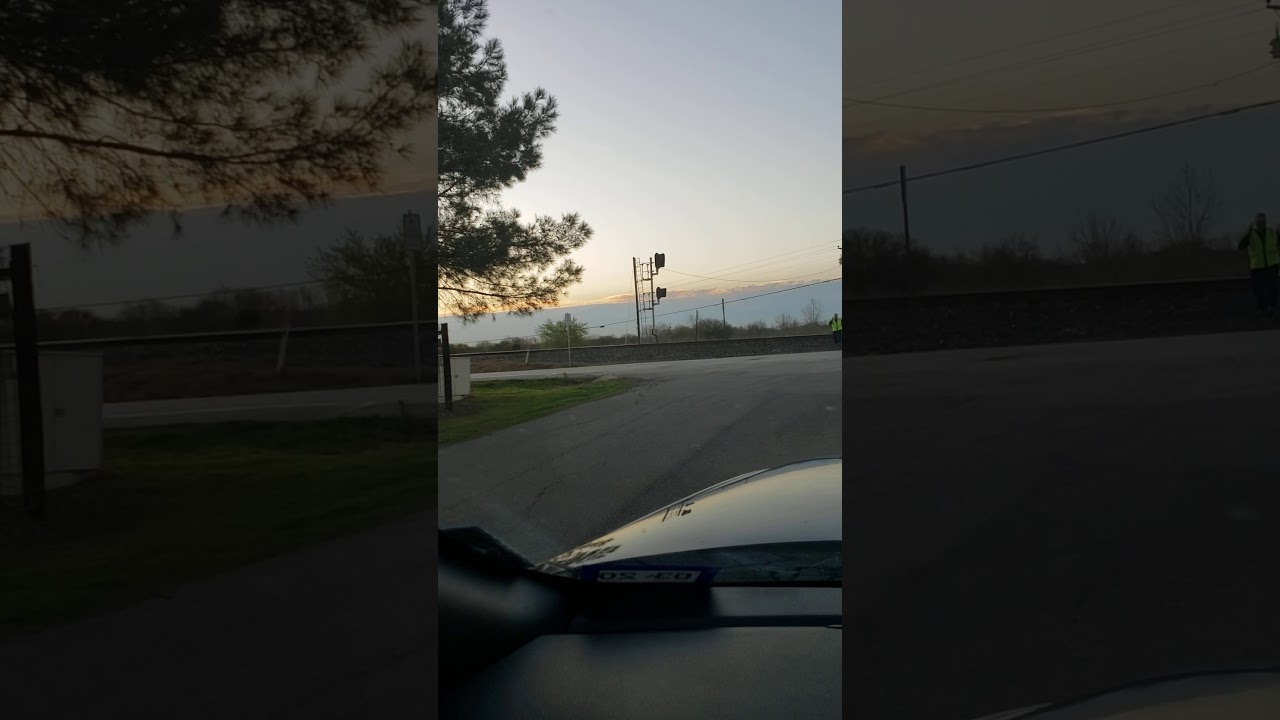Train clears 18 wheeler from tracks - Cibolo Texas - Country Lane and FM 78