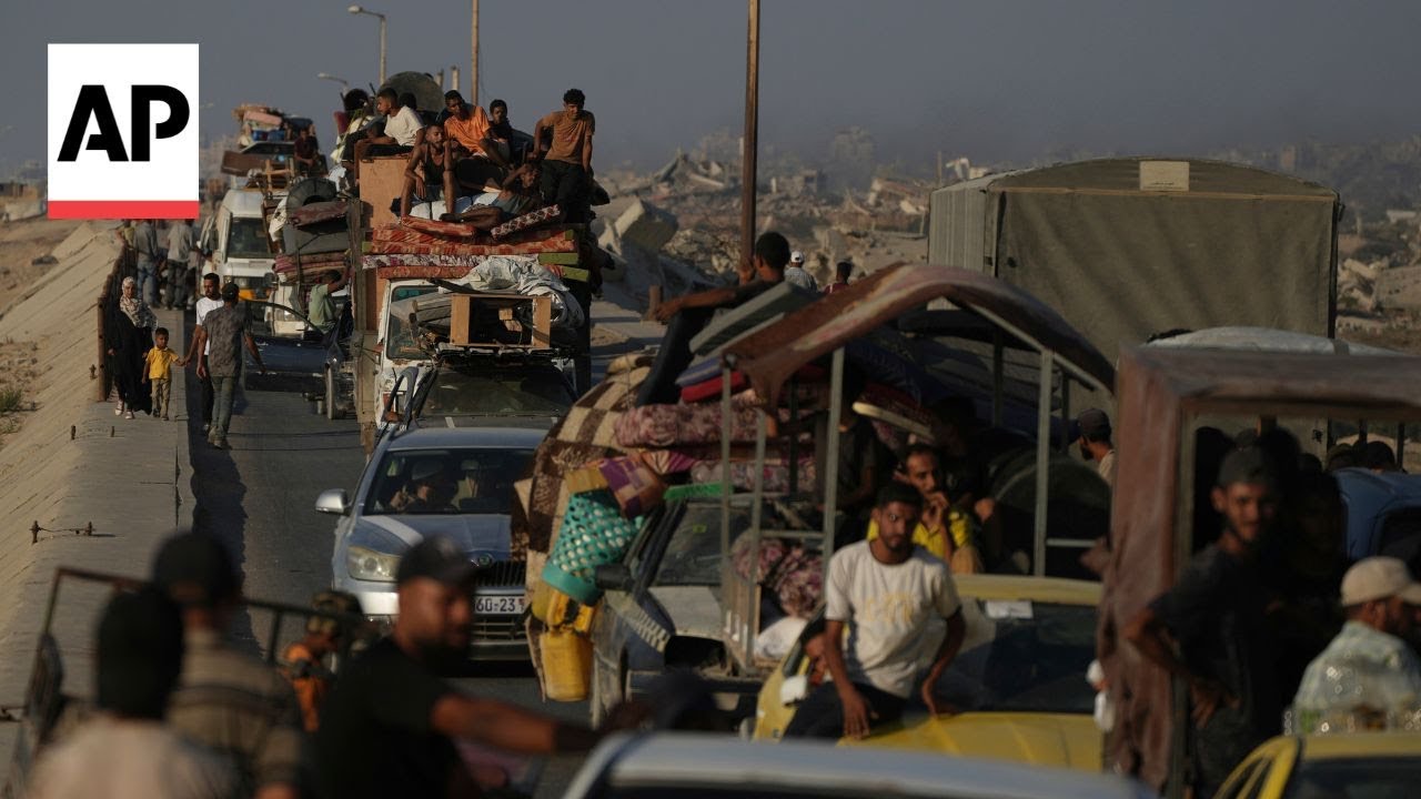 Palestinians flee from Gaza City after it was declared a combat zone