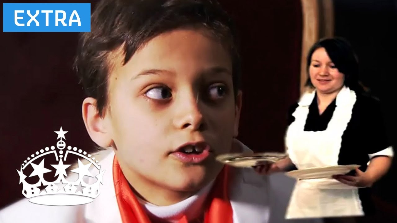 Mark Francis' Mini Me Test | #MiniChelsea | E4