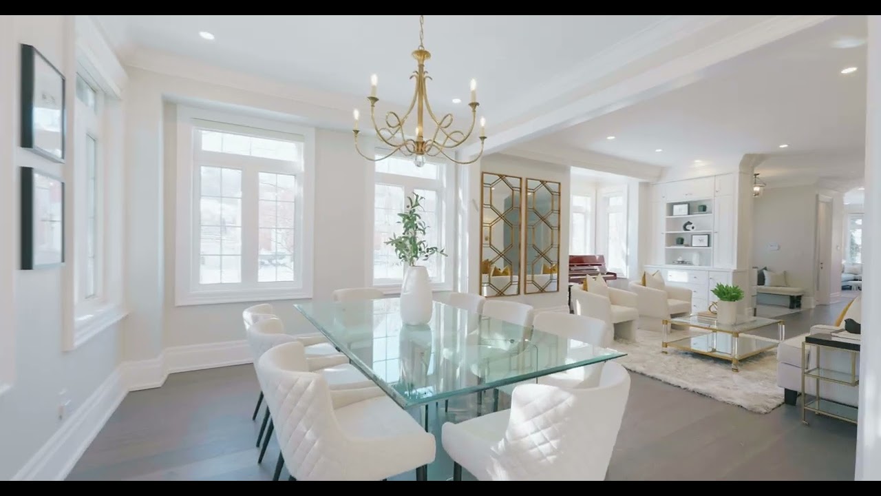 75 Strauss Rd, Thornhill