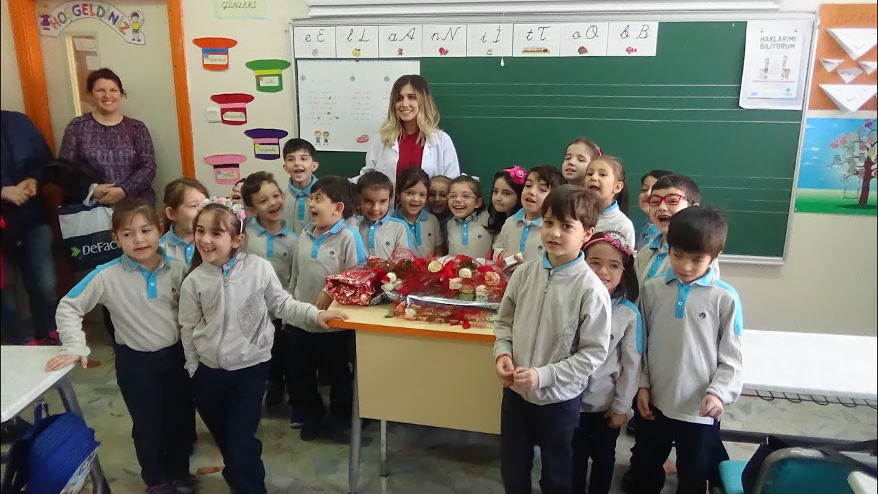 Öğretmenimize Sürpriz Kutlama Yaptık