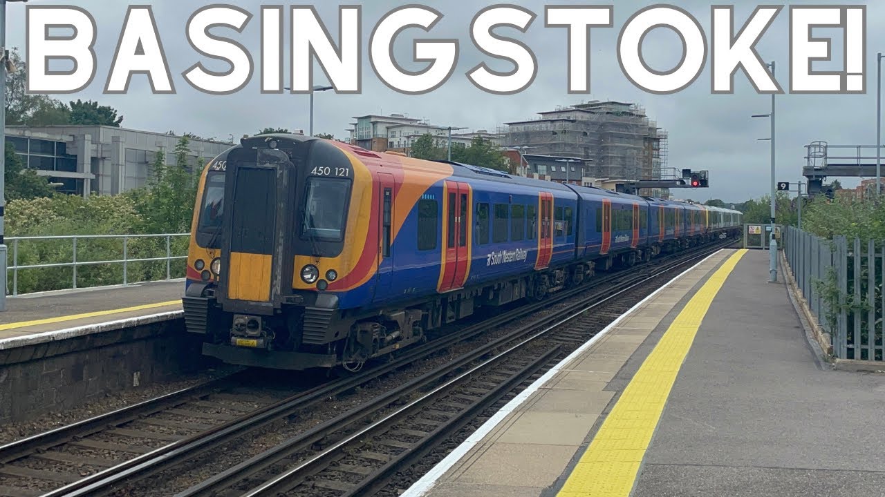 Trains at Basingstoke (30/06/23)