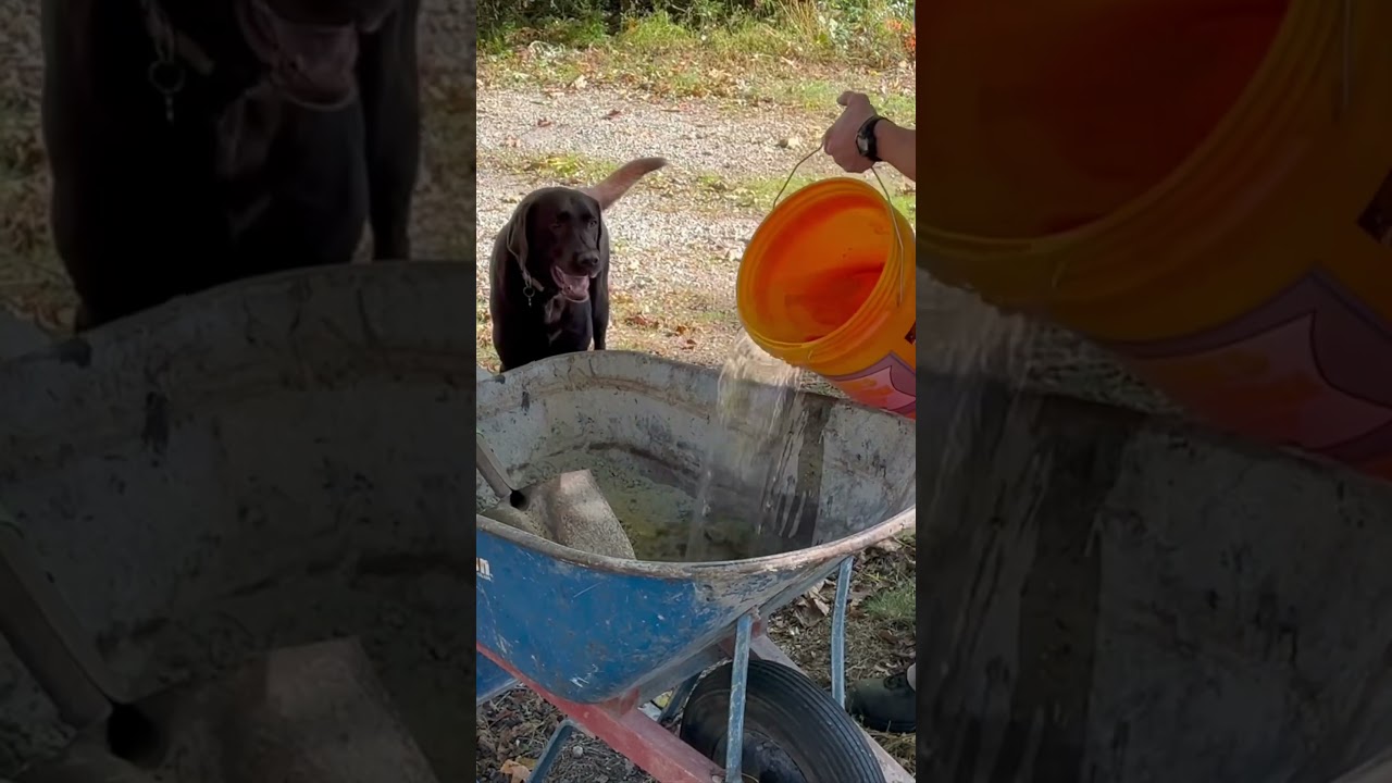 Единственный способ смешать бетон вручную