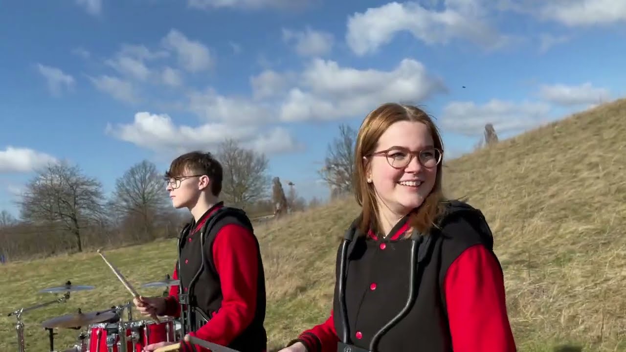 Fanfaren-Corps Laatzen e.V. spielt Kölsche Jung von #BRINGS