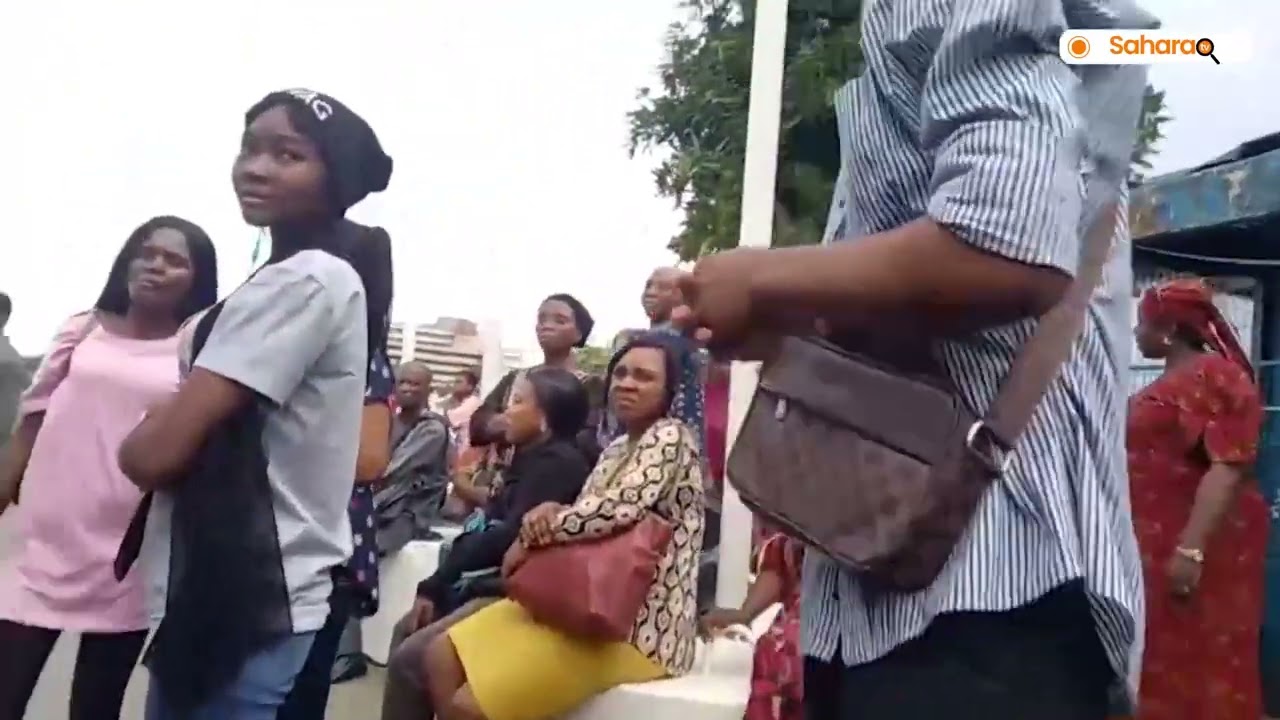 Subsidy Removal: Federal Workers Stranded In Abuja Over Increase In Transport Fares