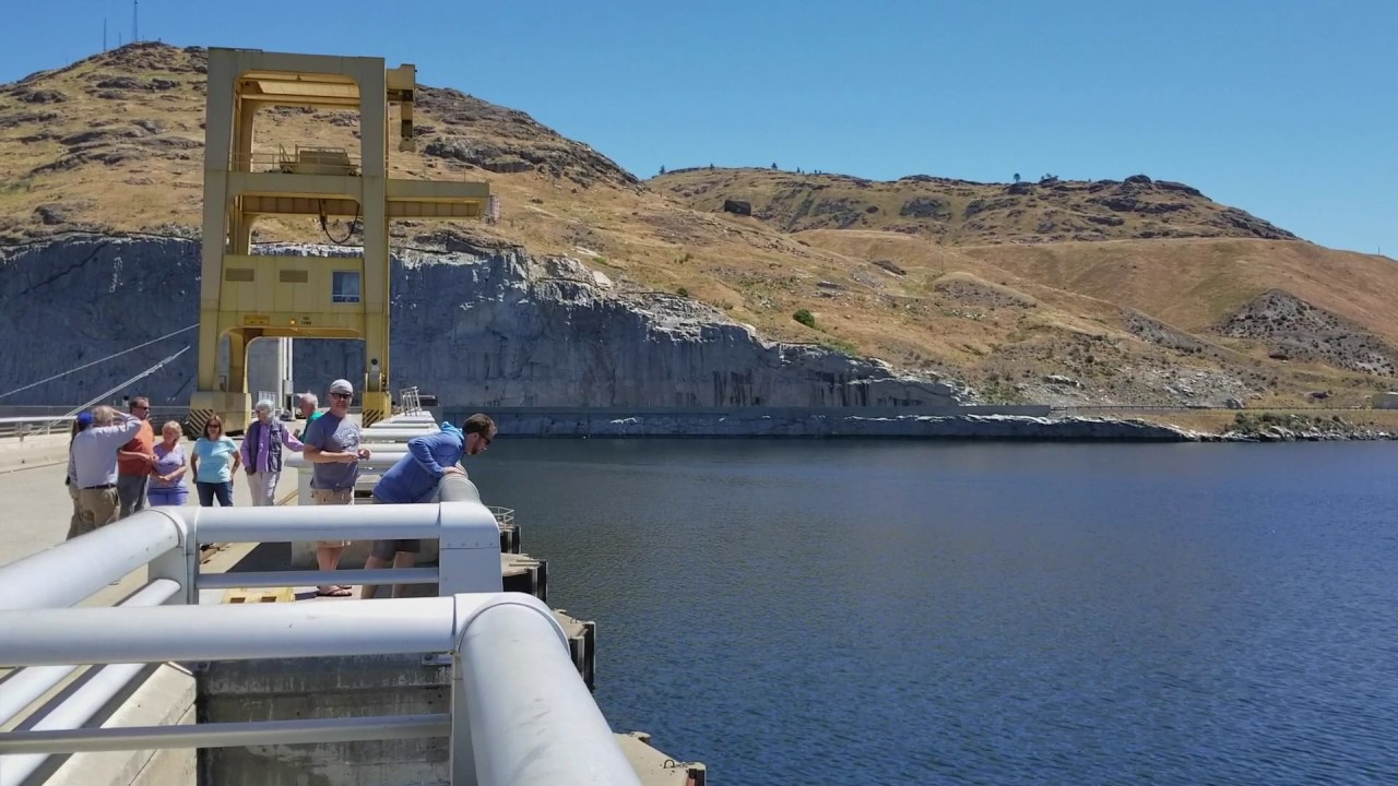 Grand Coulee Dam, Washington USA - Two Minute Travel  by Continental Drifters