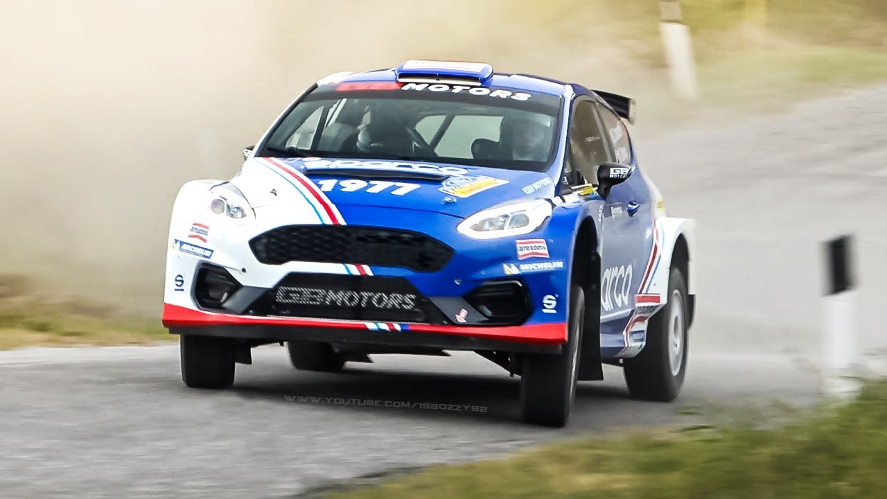 Ford Fiesta R5 Mk2 in Gravel Trim Entertaining the Crowd at Rallylegend 2020!