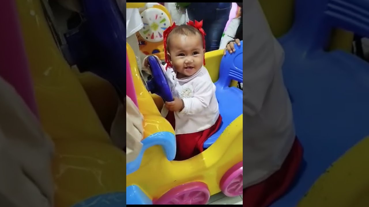 Nag rides si Sabrina sa SM  haha by Ellen Mariano 