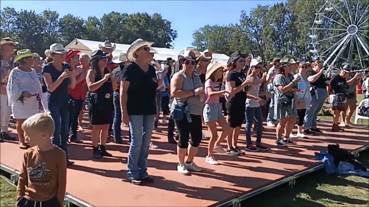 LA DANSE DU FESTIVAL DE LUYNES 37