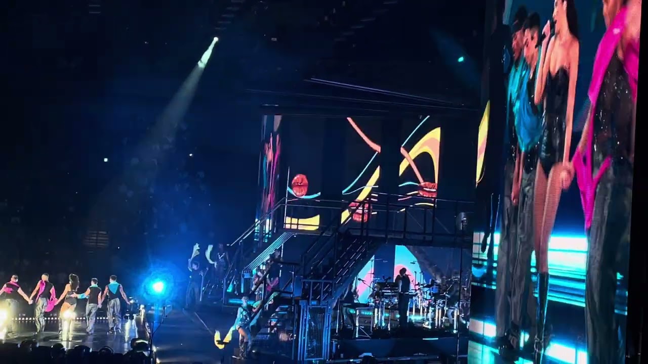 Dua Lipa - End of an Era / Break My Heart (Live in Japan 2024)