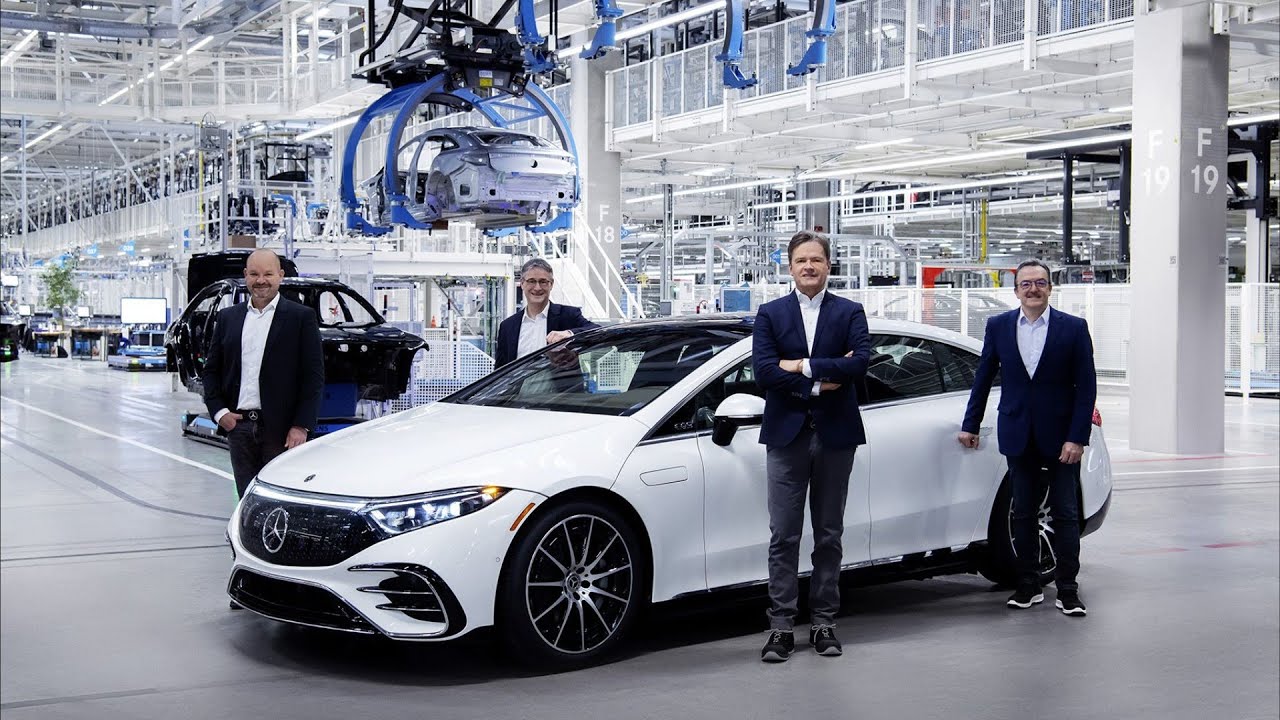 Mercedes EQS - PRODUCTION plant in Germany (this is how it's made)