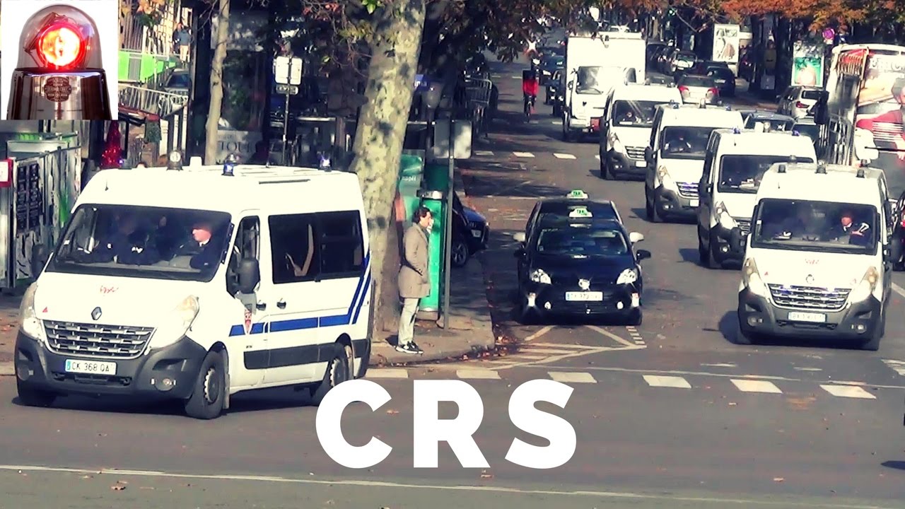 Police Convoy Responding // Convoi de CRS