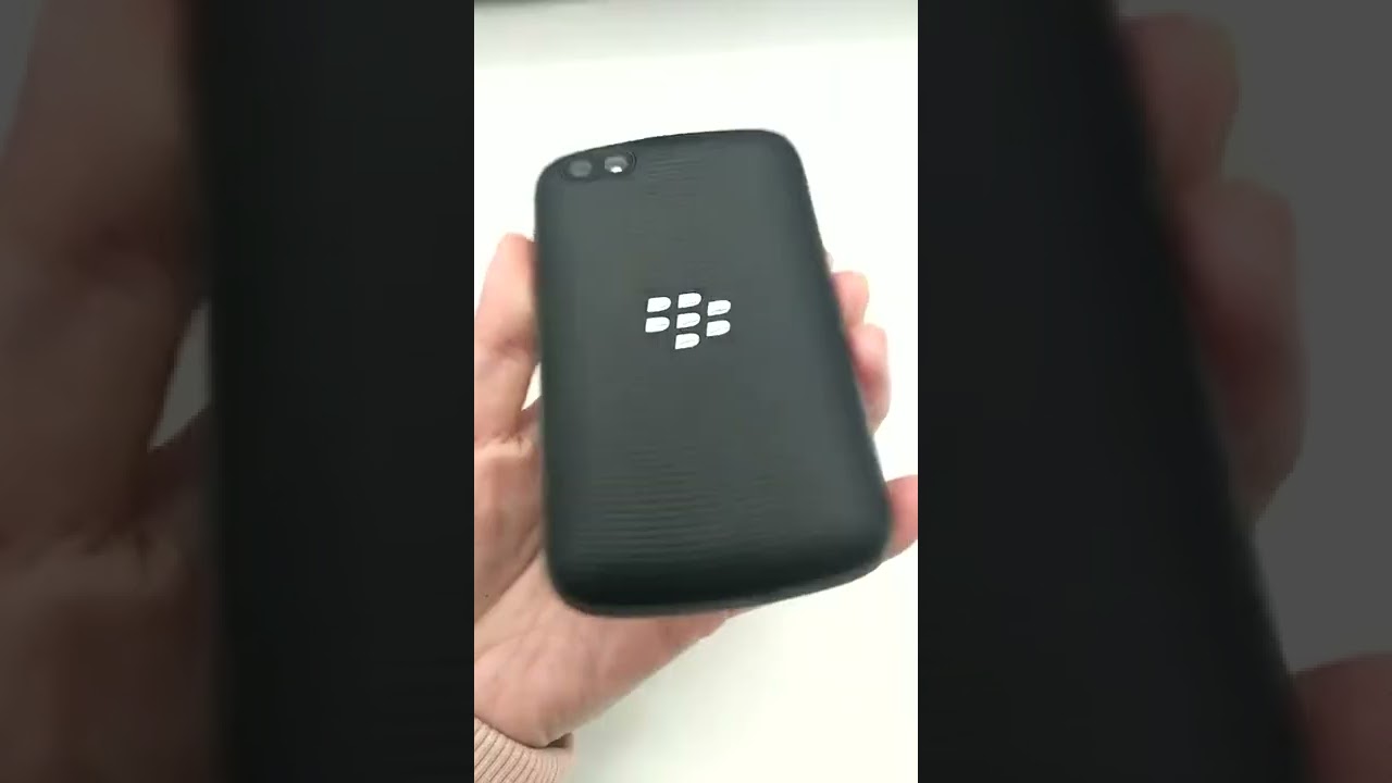 BlackBerry 9720 Samoa 3G Mobile Phone Refurbished QWERTY Keyboard 5MP Camera GPS WiFi CellPhone