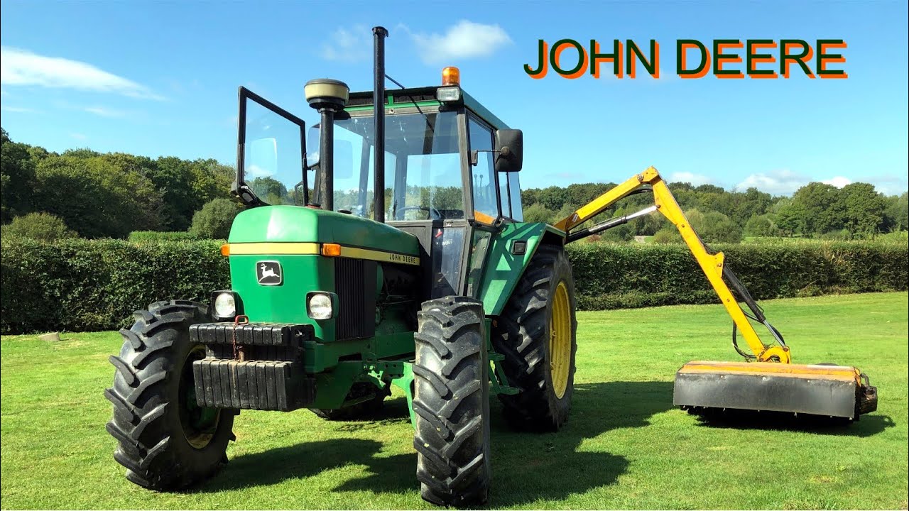 JOHN DEERE 3130S 4WD CONTRACTORS TRACTOR WITH McCONNELL PA92 HEDGECUTTER. LOW HOURS JOHN DEERE