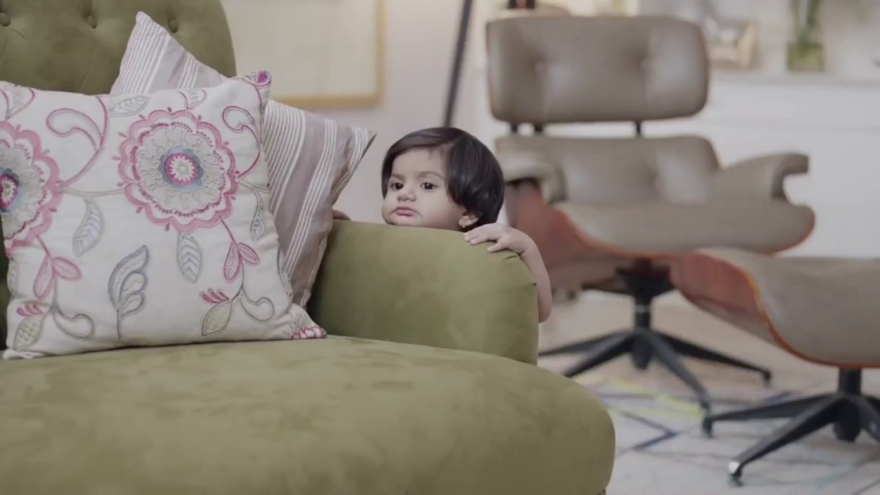 DHONI AD WITH BABY 2017