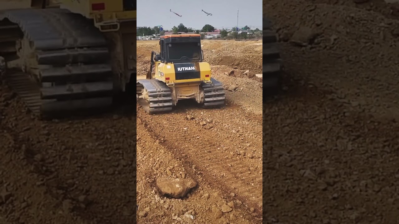 High-Powered Shantui Bulldozer Pushing Soil, Speedy Land Leveling, Cutting Edge Bulldozer Technology